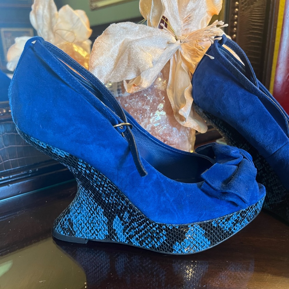 Kelsi Dagger shoes